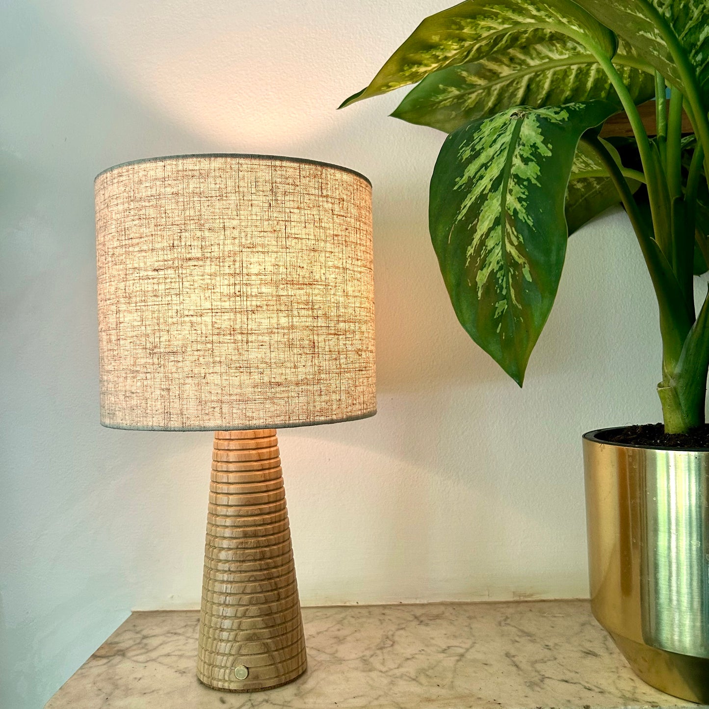 Ribbed Beech style rechargeable touch lamp with cream shade