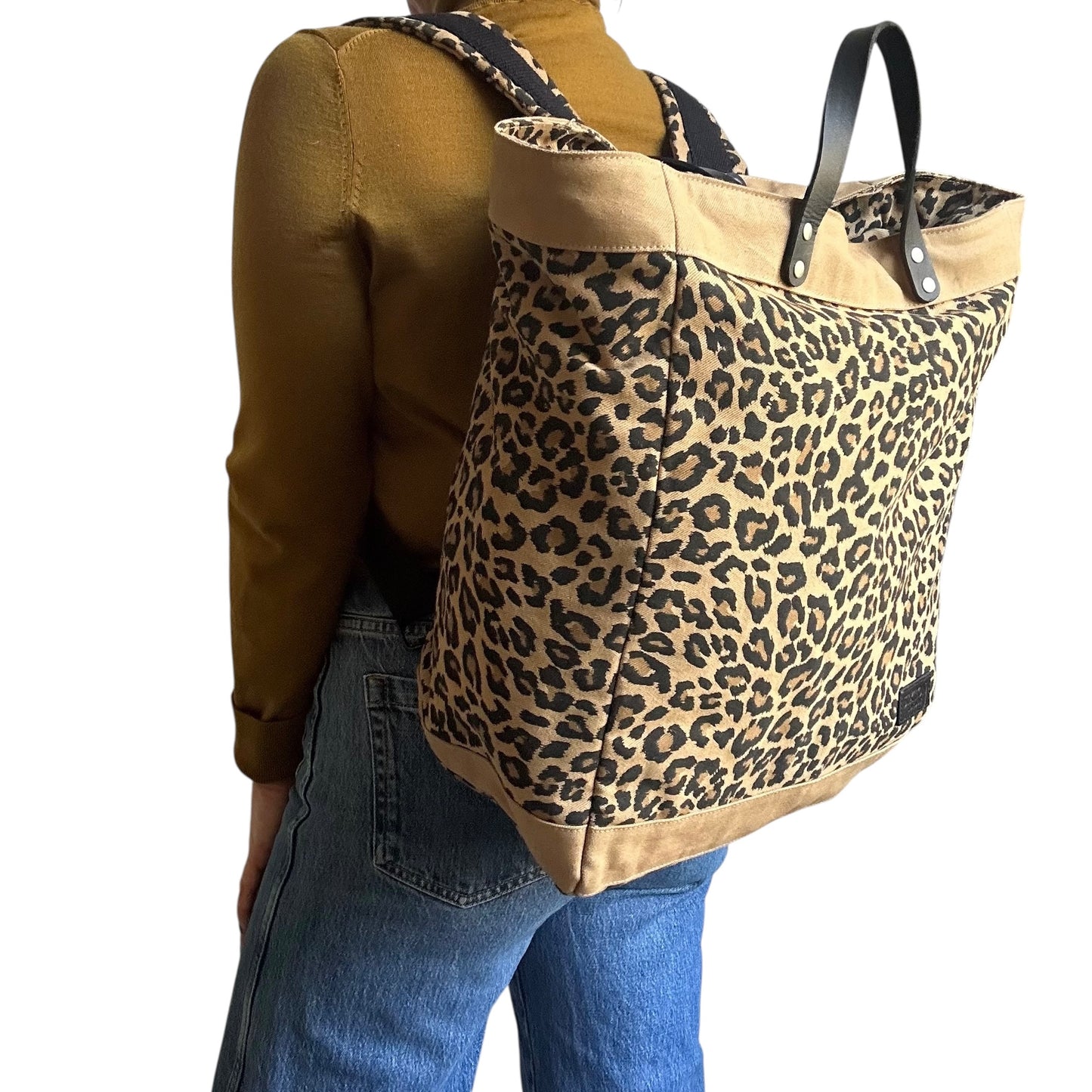 Clovelly Backpack - sand leopard print