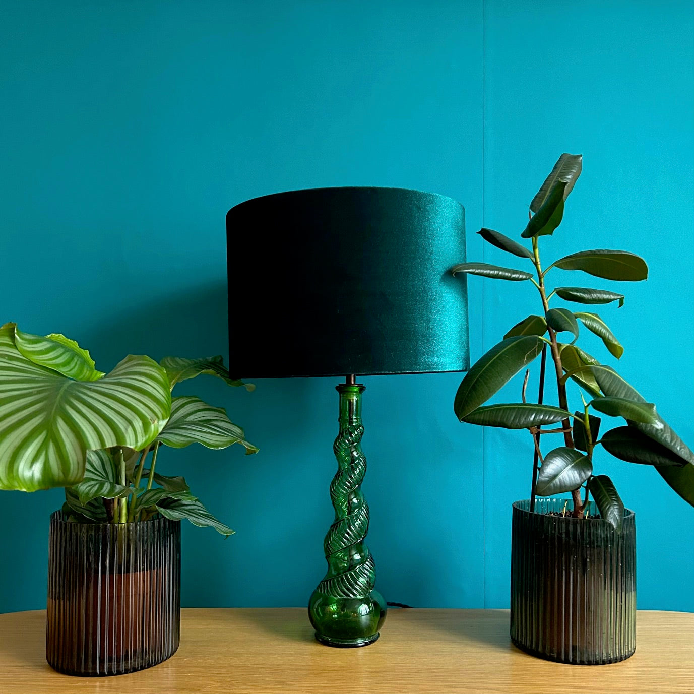 Glass Twist lamp in green