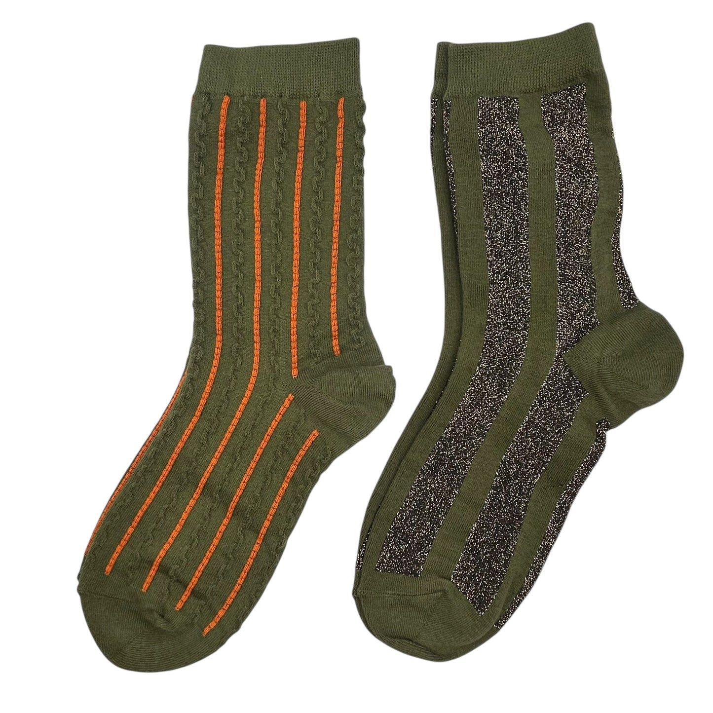 Ivy Lyon & Ivy Berlin sock box duo with embroidered brooch