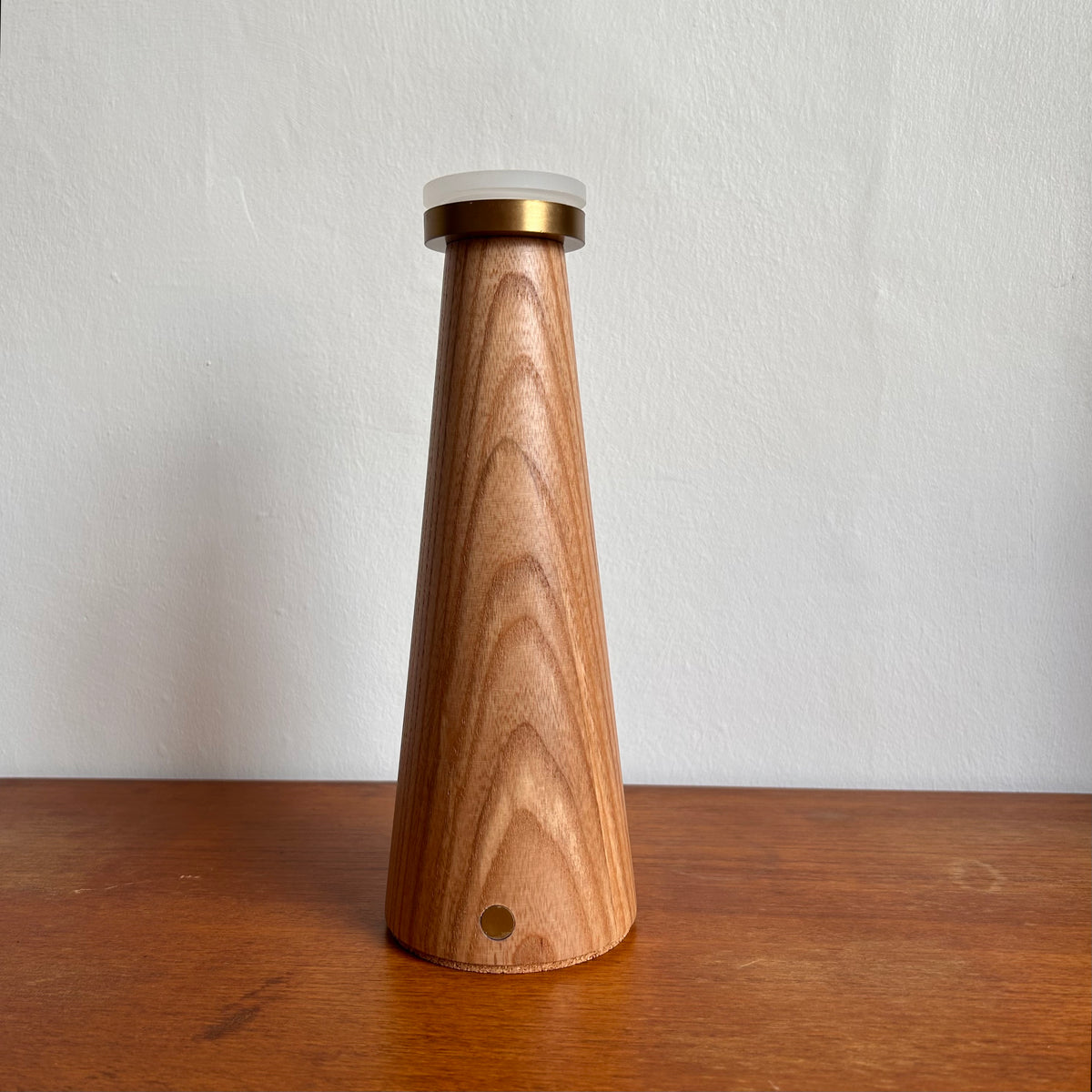 Smooth Beech style rechargeable touch lamp with rope shade
