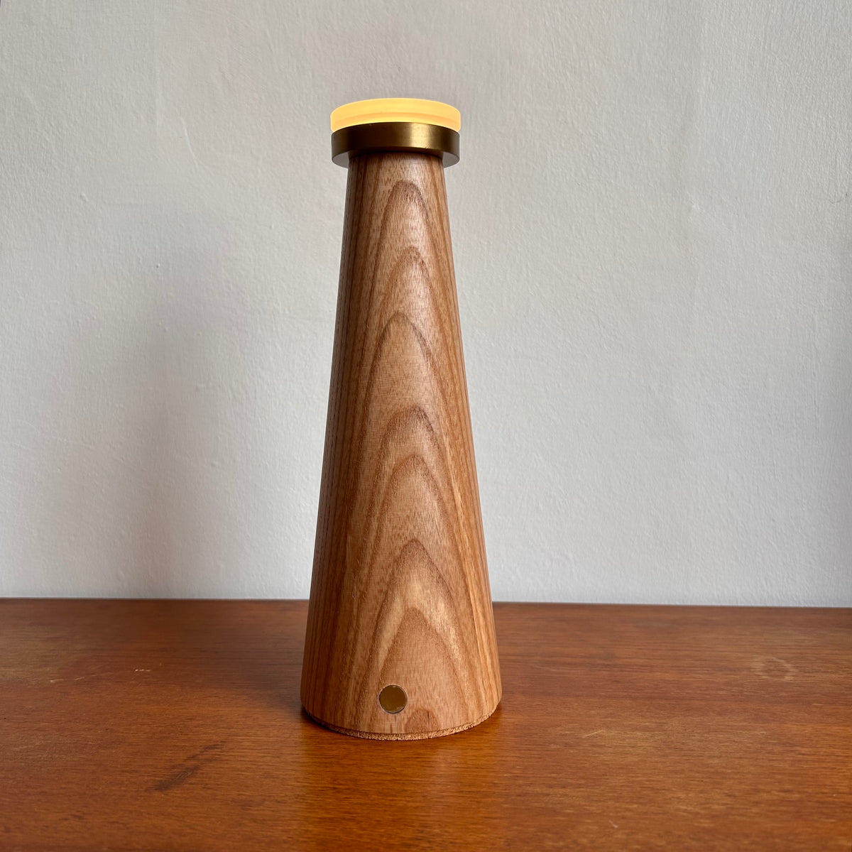Smooth Beech style rechargeable touch lamp with small rope drum shade
